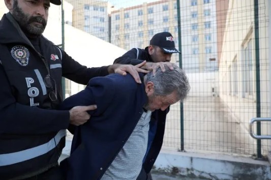 O müteahhide aynı ceza verildi! 62 kez müebbet, 865 yıl hapis cezasına çarptırıldı